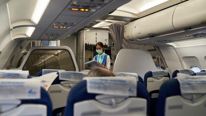Фото - Перечислены самые раздражающие привычки пассажиров на борту самолета