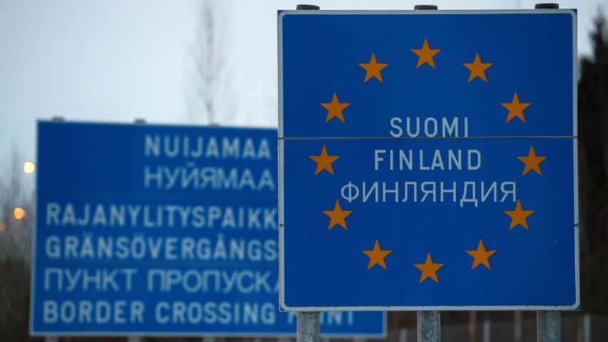 Фото - Россиянам назвали последствия сокращения выдачи финских виз